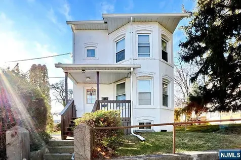 68 Mohawk Avenue Hawthorne NJ 07506