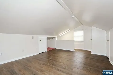 68 Mohawk Avenue Hawthorne NJ 07506