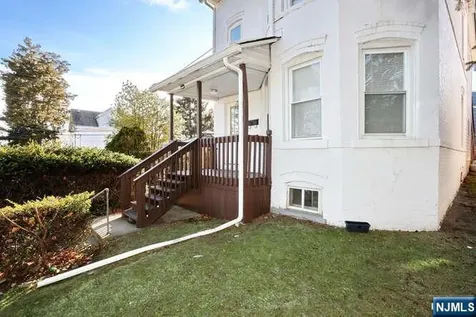 68 Mohawk Avenue Hawthorne NJ 07506