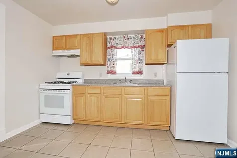 68 Mohawk Avenue Hawthorne NJ 07506