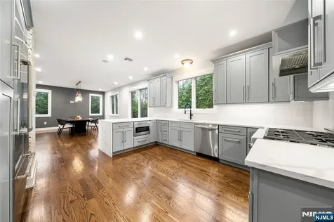 55 Cedar Street Cresskill NJ 07626