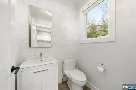55 Cedar Street Cresskill NJ 07626