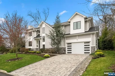 55 Cedar Street Cresskill NJ 07626
