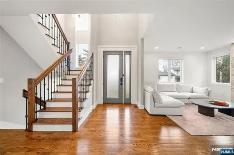 55 Cedar Street Cresskill NJ 07626