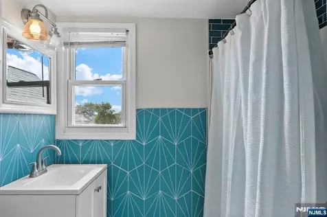 12 Calvin Avenue Lodi NJ 07644