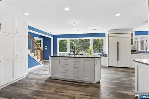 1271 Alicia Avenue Teaneck NJ 07666