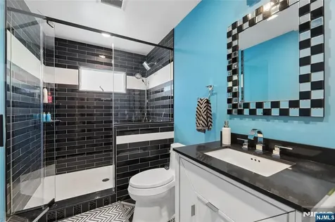 1271 Alicia Avenue Teaneck NJ 07666