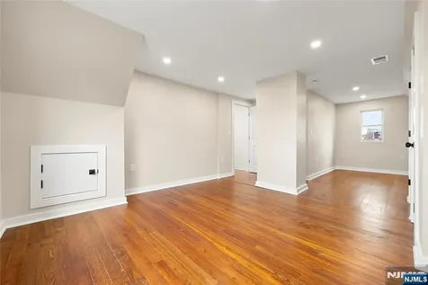 218 Ampere Parkway Bloomfield NJ 07003