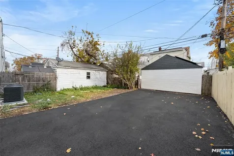 218 Ampere Parkway Bloomfield NJ 07003