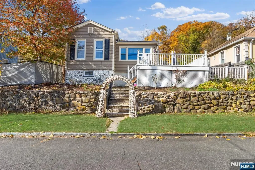 34 Avenue B Haledon NJ 07508