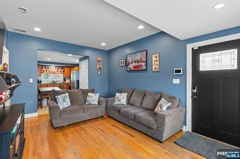34 Avenue B Haledon NJ 07508