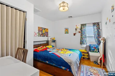 34 Avenue B Haledon NJ 07508