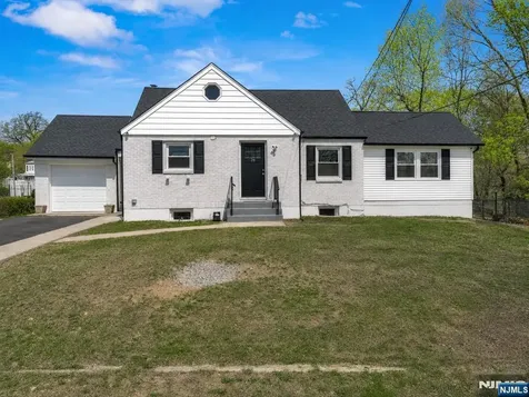 29 Stansfield Place North Haledon NJ 07508