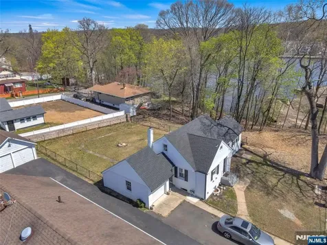 29 Stansfield Place North Haledon NJ 07508