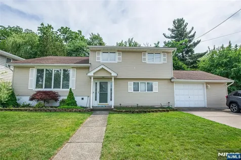 319 Winifred Drive Totowa NJ 07512