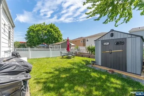 19 Albert Street North Arlington NJ 07031