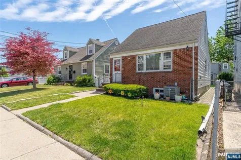 19 Albert Street North Arlington NJ 07031