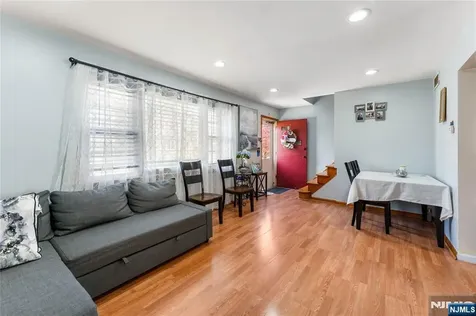 19 Albert Street North Arlington NJ 07031