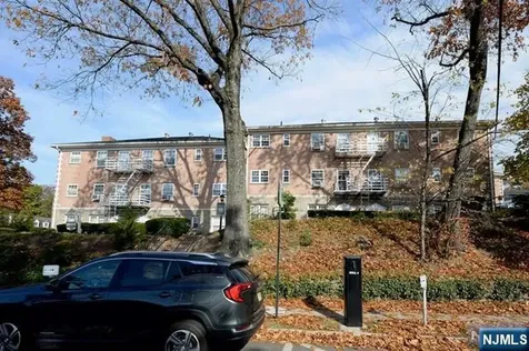 89 W Ridgewood Avenue Ridgewood NJ 07450