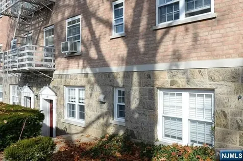 89 W Ridgewood Avenue Ridgewood NJ 07450