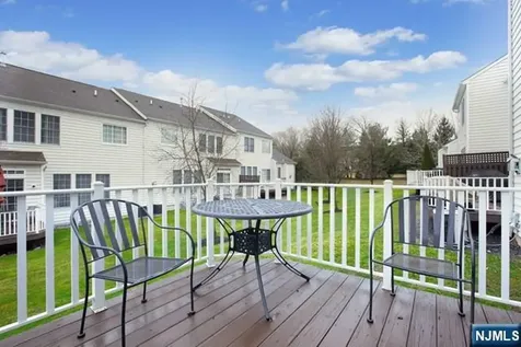 47 Mulberry Court Paramus NJ 07652
