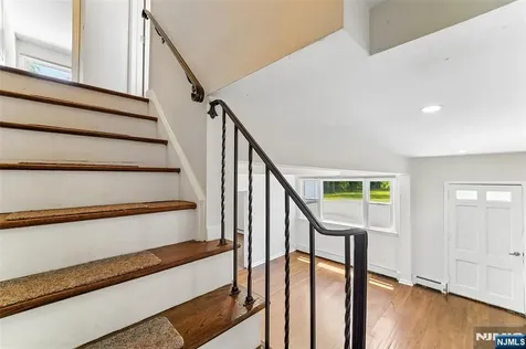 42 Ridgewood Avenue Paramus NJ 07652