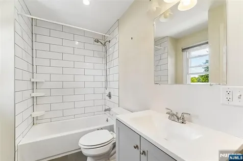 42 Ridgewood Avenue Paramus NJ 07652