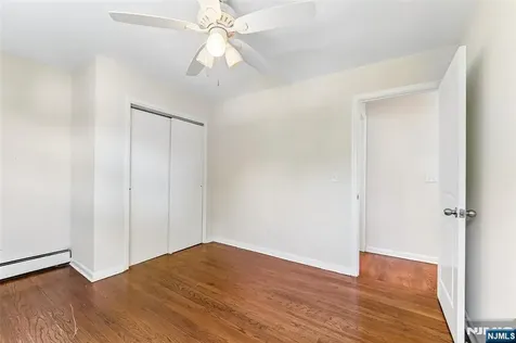 42 Ridgewood Avenue Paramus NJ 07652