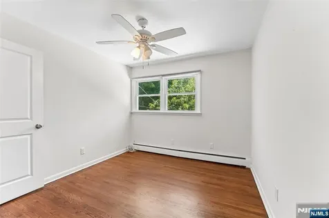 42 Ridgewood Avenue Paramus NJ 07652