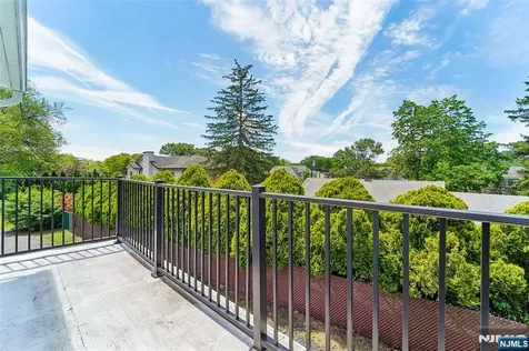 42 Ridgewood Avenue Paramus NJ 07652