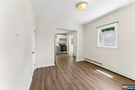 42 Ridgewood Avenue Paramus NJ 07652