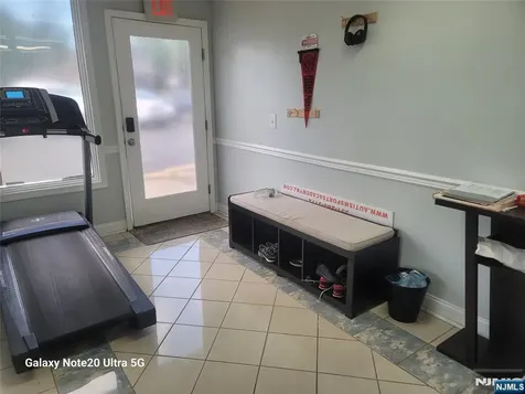 435-437 Hollywood Avenue Fairfield NJ 07004