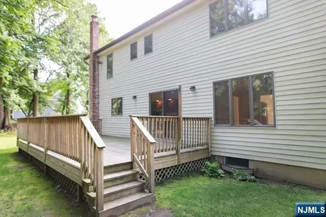 20 Michele Court Cresskill NJ 07626