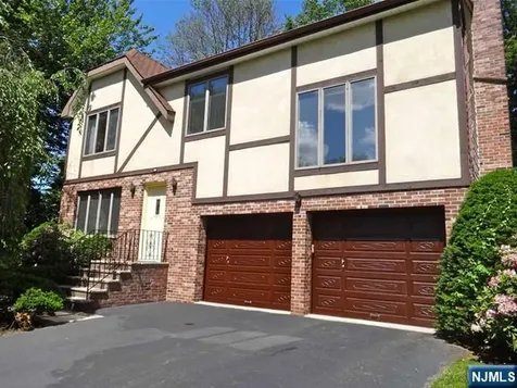 20 Michele Court Cresskill NJ 07626