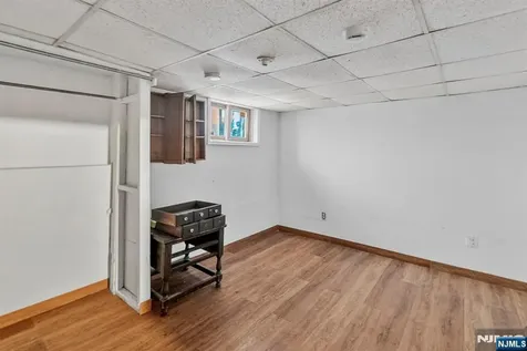 366 7th Avenue Newark NJ 07107