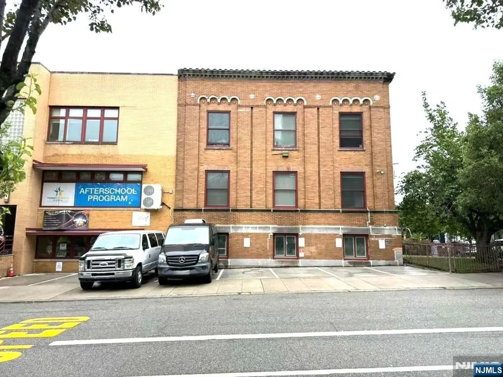 2000 West Street Union City NJ 07087
