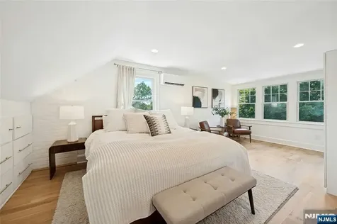2 Columbus Avenue Montclair NJ 07042
