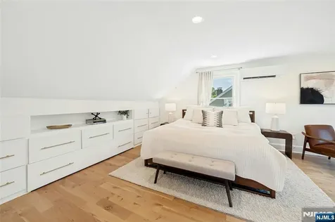 2 Columbus Avenue Montclair NJ 07042