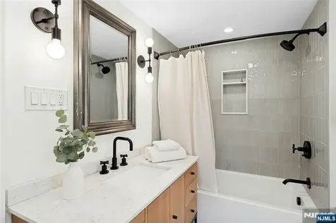 2 Columbus Avenue Montclair NJ 07042