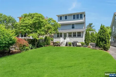 2 Columbus Avenue Montclair NJ 07042