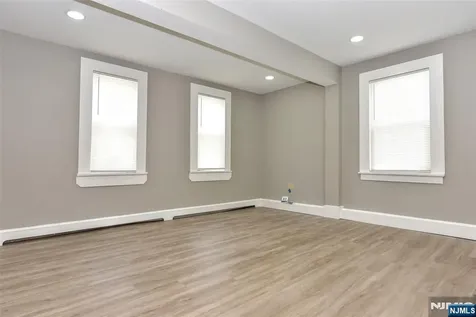 134 8th Street Paterson NJ 07522
