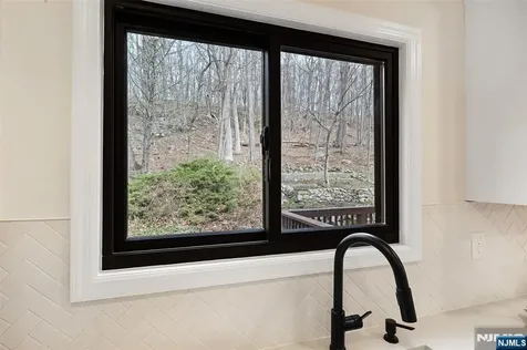 11196 Dell Place Stanhope NJ 07874