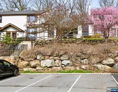 11196 Dell Place Stanhope NJ 07874