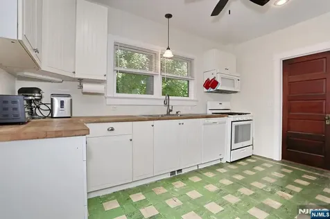 121 Wilmuth Street Mahwah NJ 07430