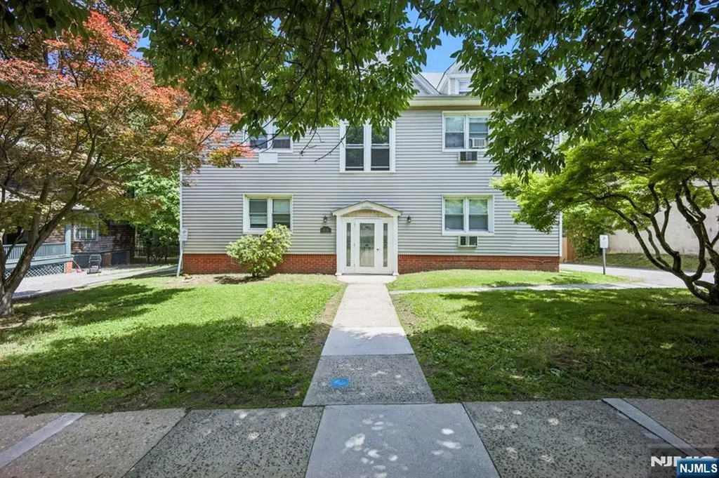 44-46 Gates Avenue Montclair NJ 07042
