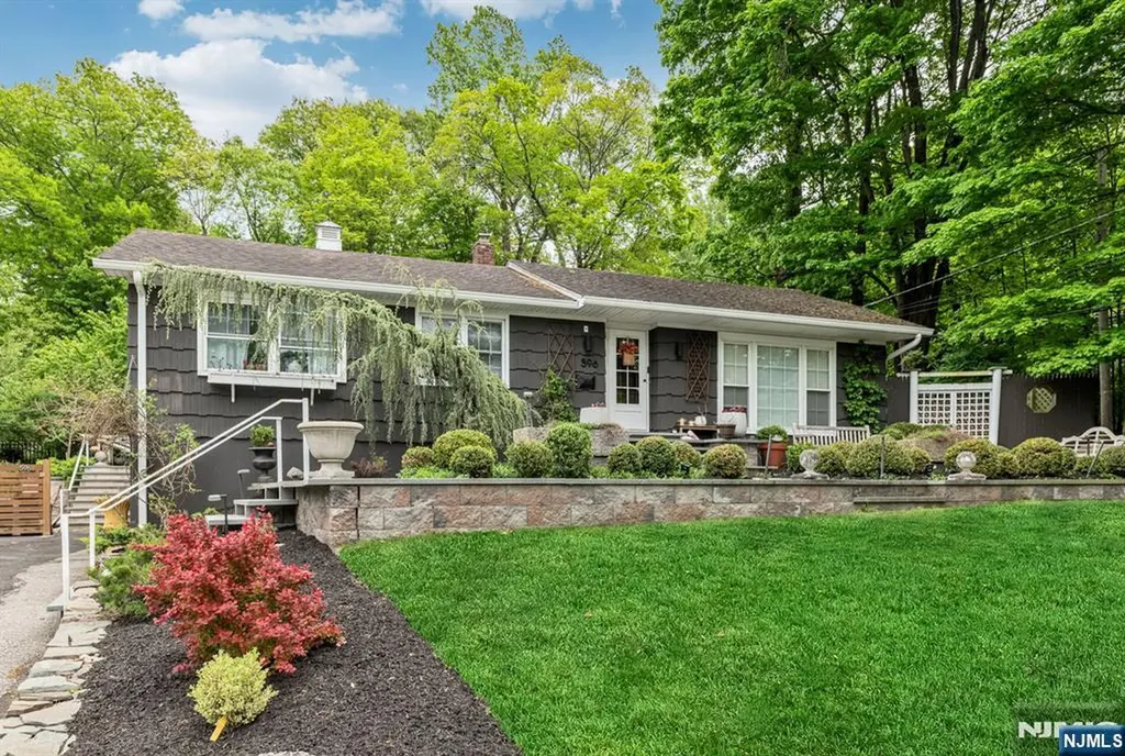 596 Wyckoff Avenue Mahwah NJ 07430