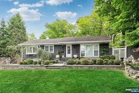 596 Wyckoff Avenue Mahwah NJ 07430