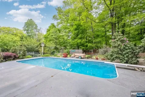 596 Wyckoff Avenue Mahwah NJ 07430