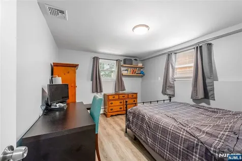 16 Sioux Trail Denville Township NJ 07834