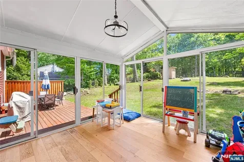 16 Sioux Trail Denville Township NJ 07834